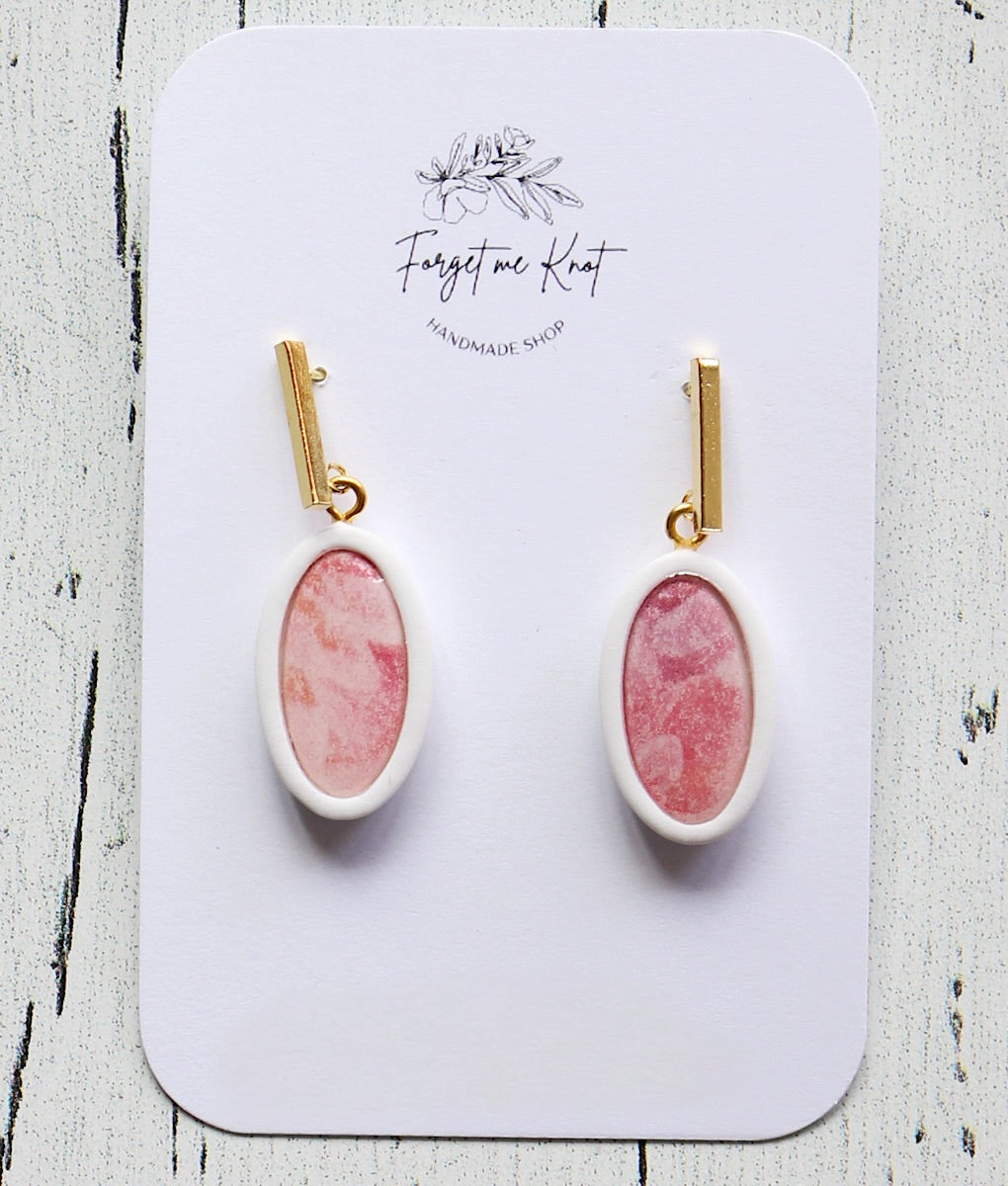 Boucles d’oreilles ovales vintages fleuris