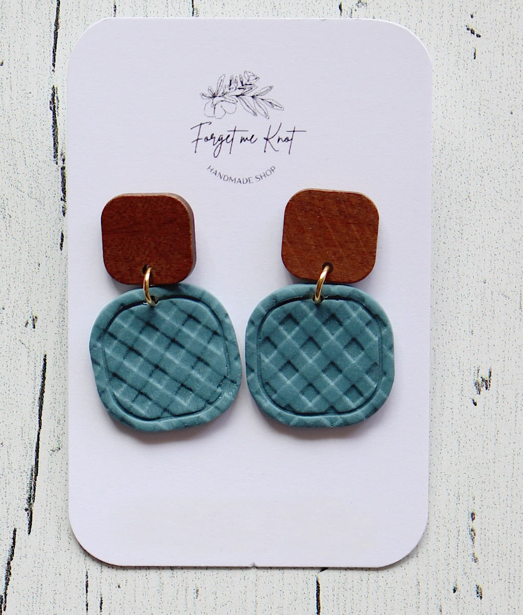 Boucles d’oreilles vichy bleu et bois