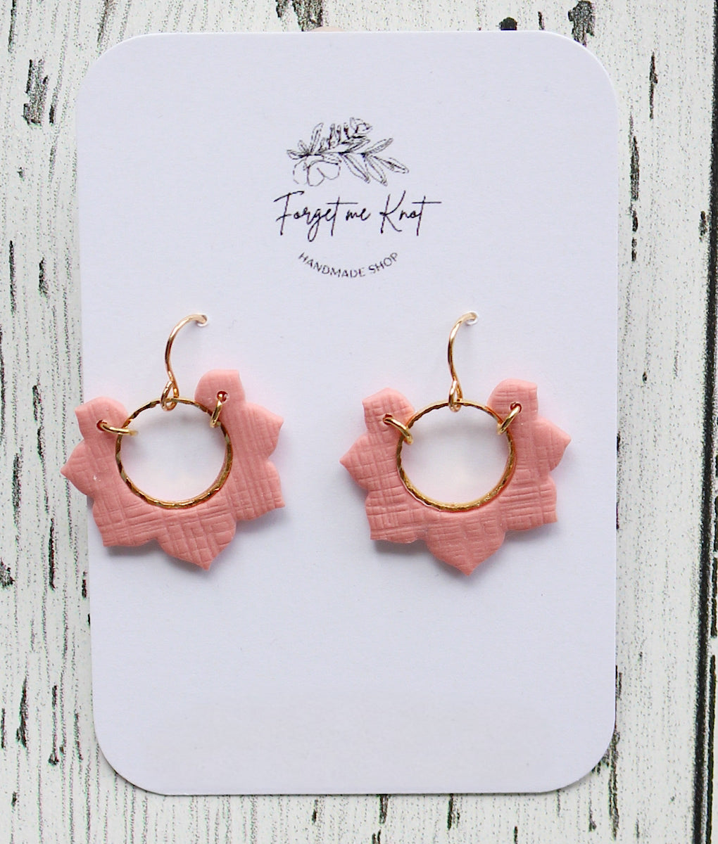 Wood and flowered square earrings