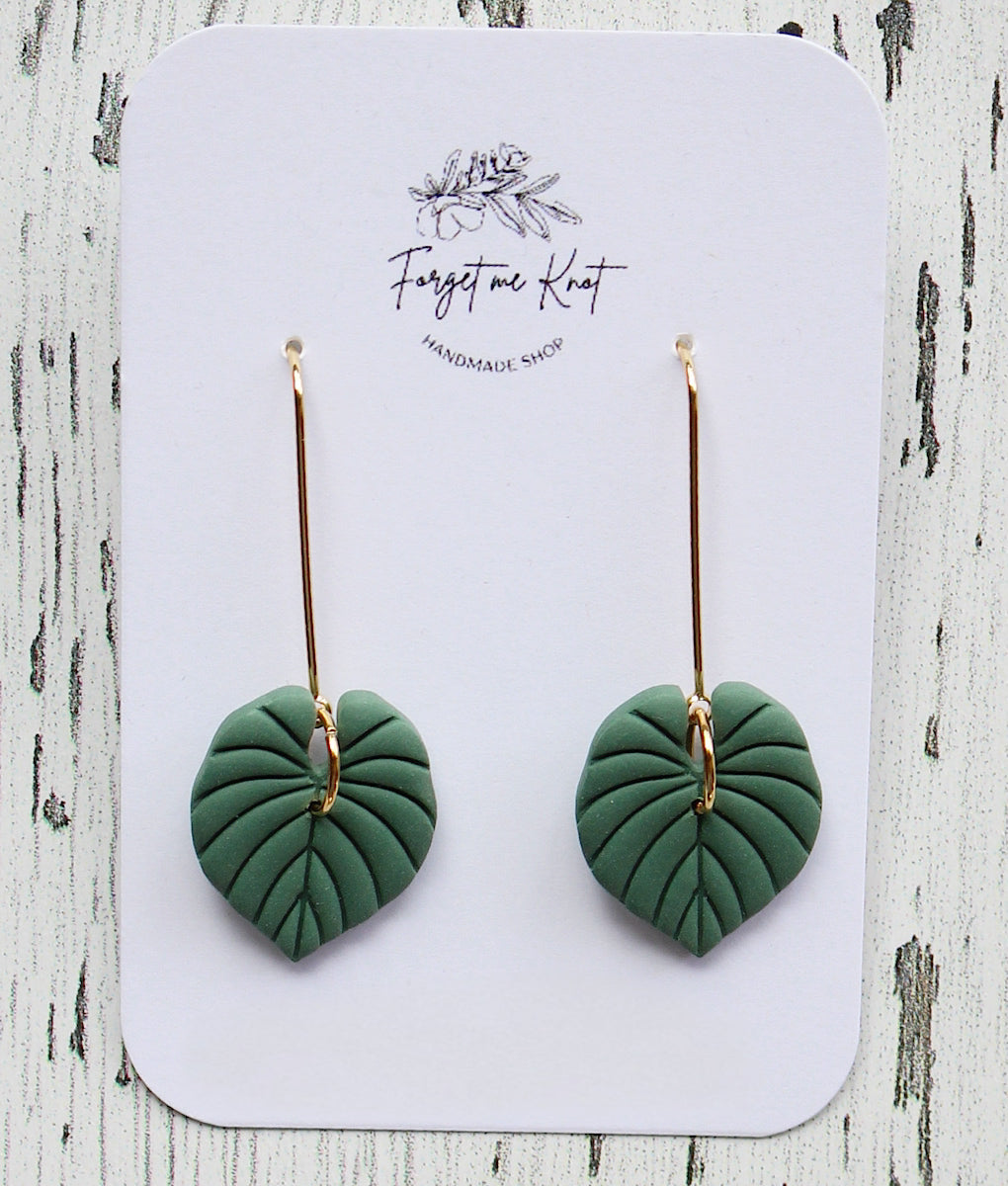 Wood and flowered square earrings