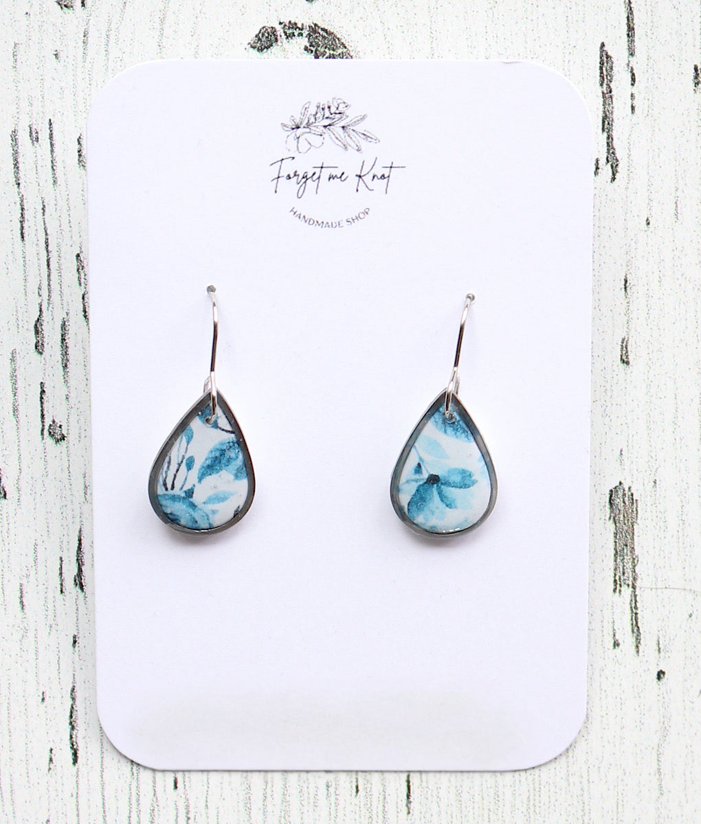 Boucles d’oreilles gouttes imprimées bleues