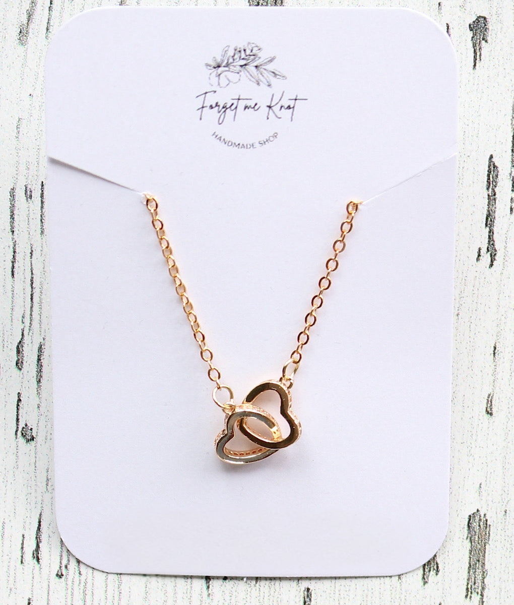 Collier fleural coeurs plaqué or 18ct