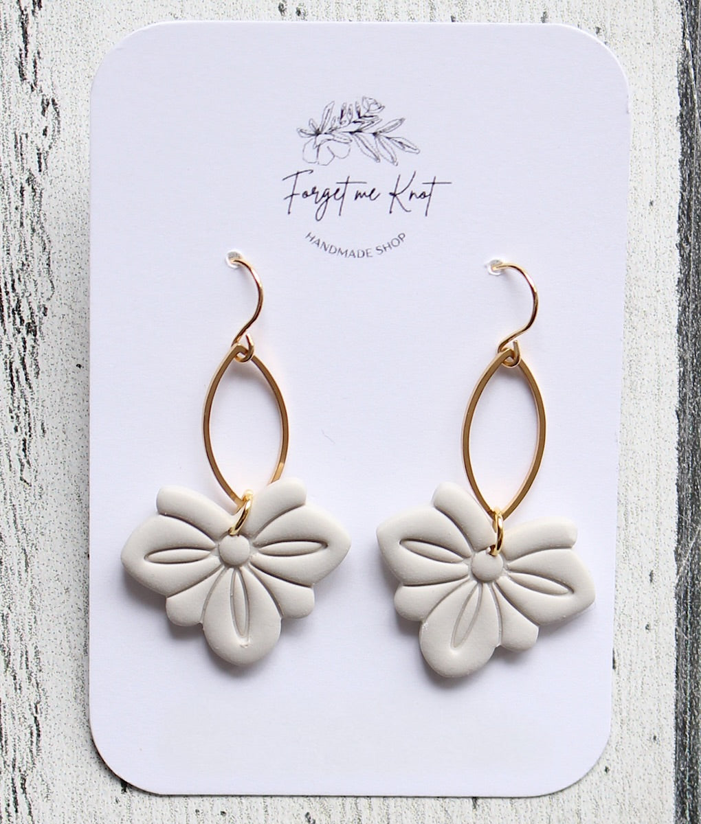 Boucles d’oreilles laiton ovales éventails ivory