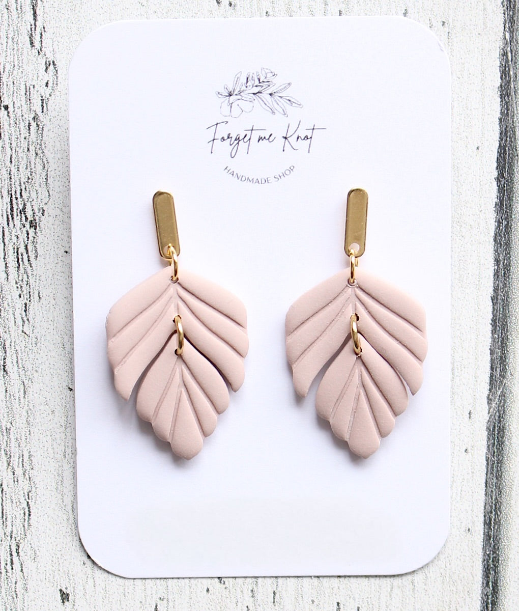 Wood and flowered square earrings