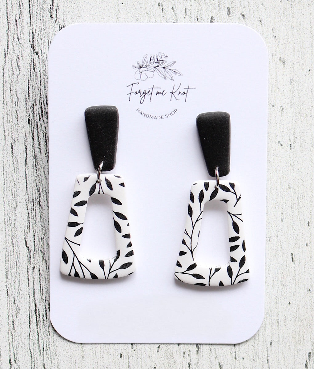 Wood and flowered square earrings