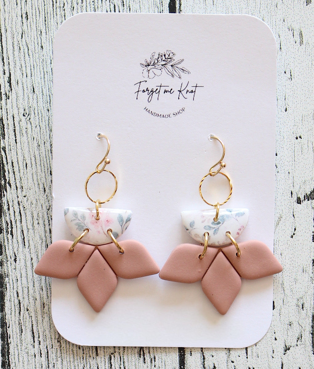 Boucles d’oreilles misty pétales rose