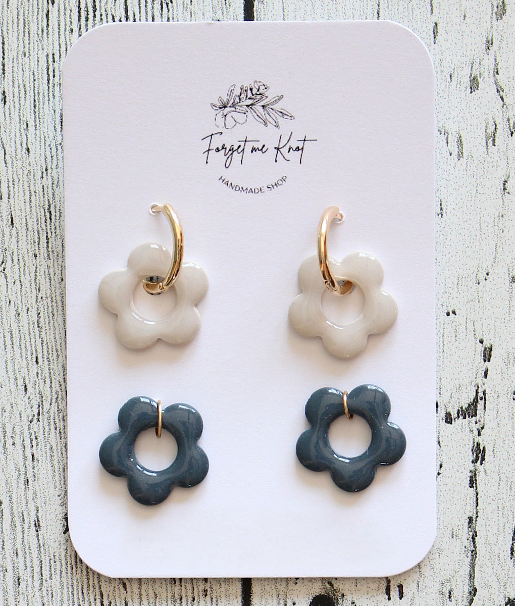 Wood and flowered square earrings