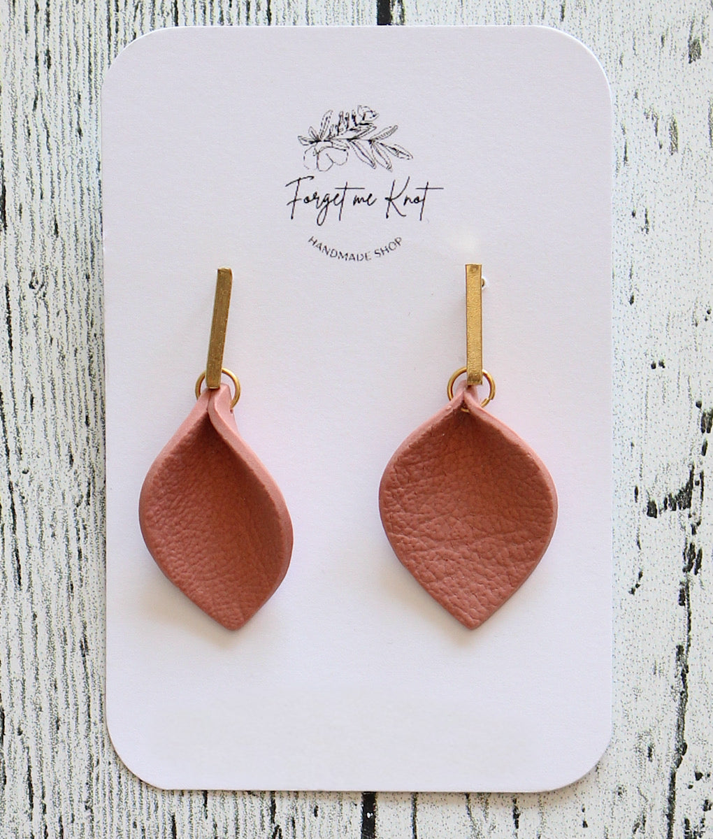 Boucles d’oreilles effet cuir rose