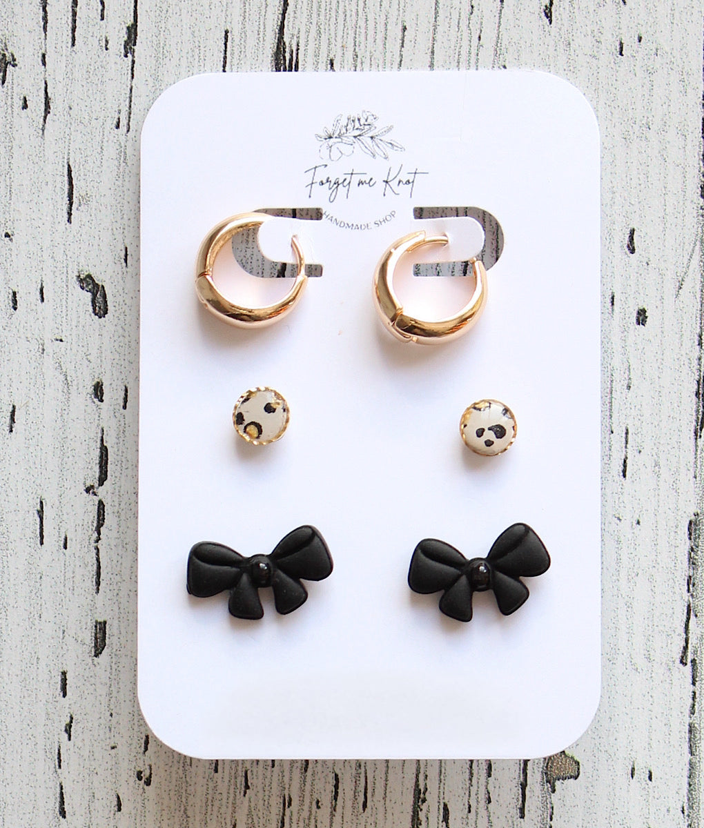 Wood and flowered square earrings