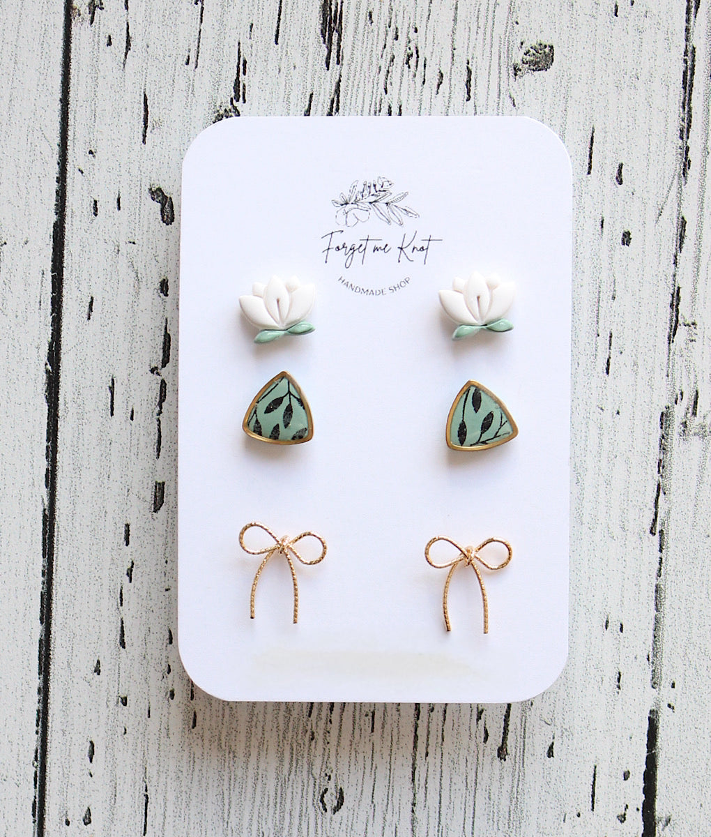 Wood and flowered square earrings