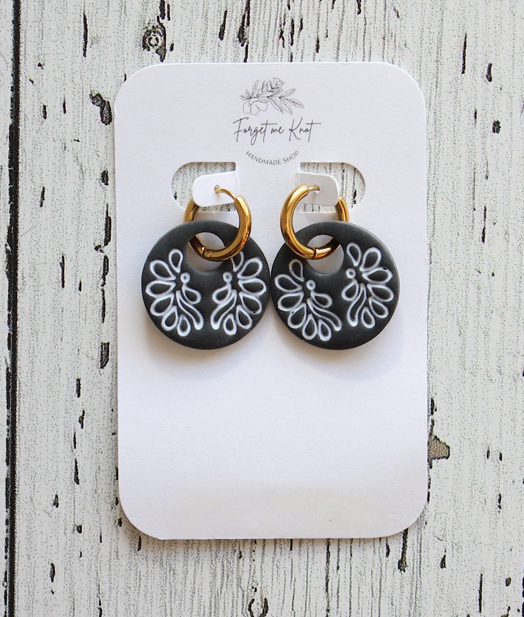 Wood and flowered square earrings