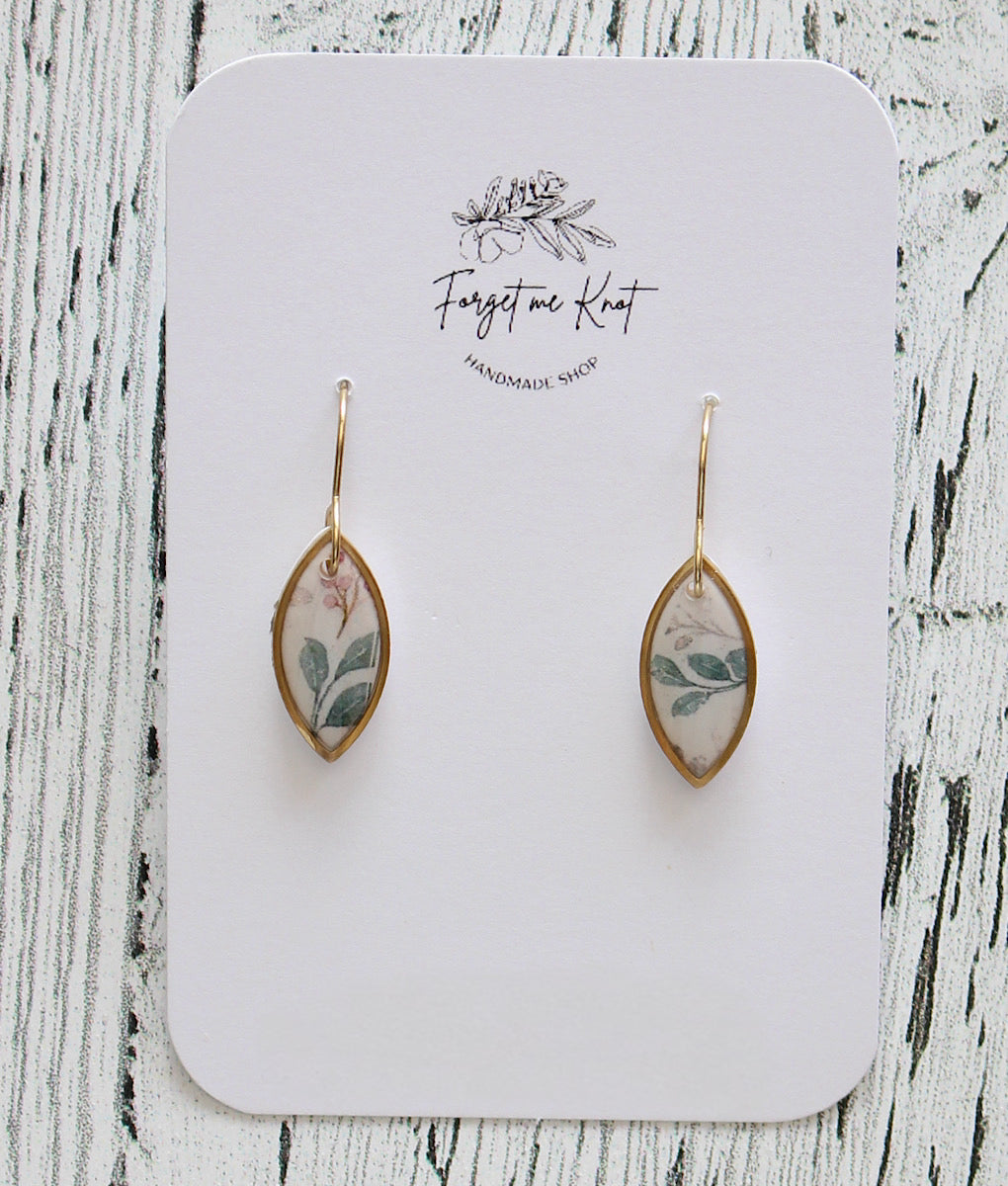 Boucles d’oreilles gouttes florales