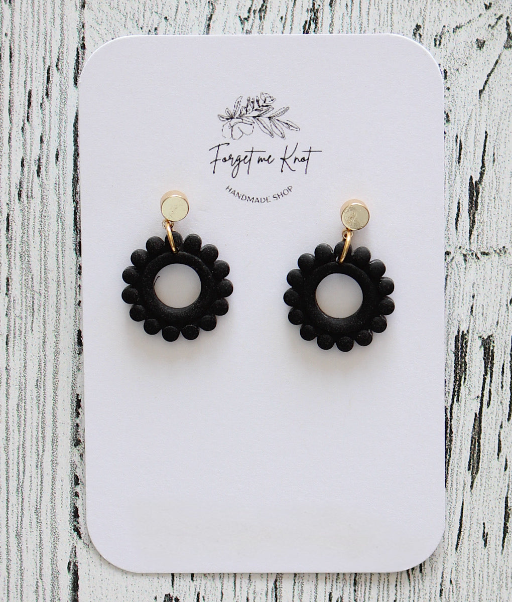 Boucles d’oreilles noires en galets