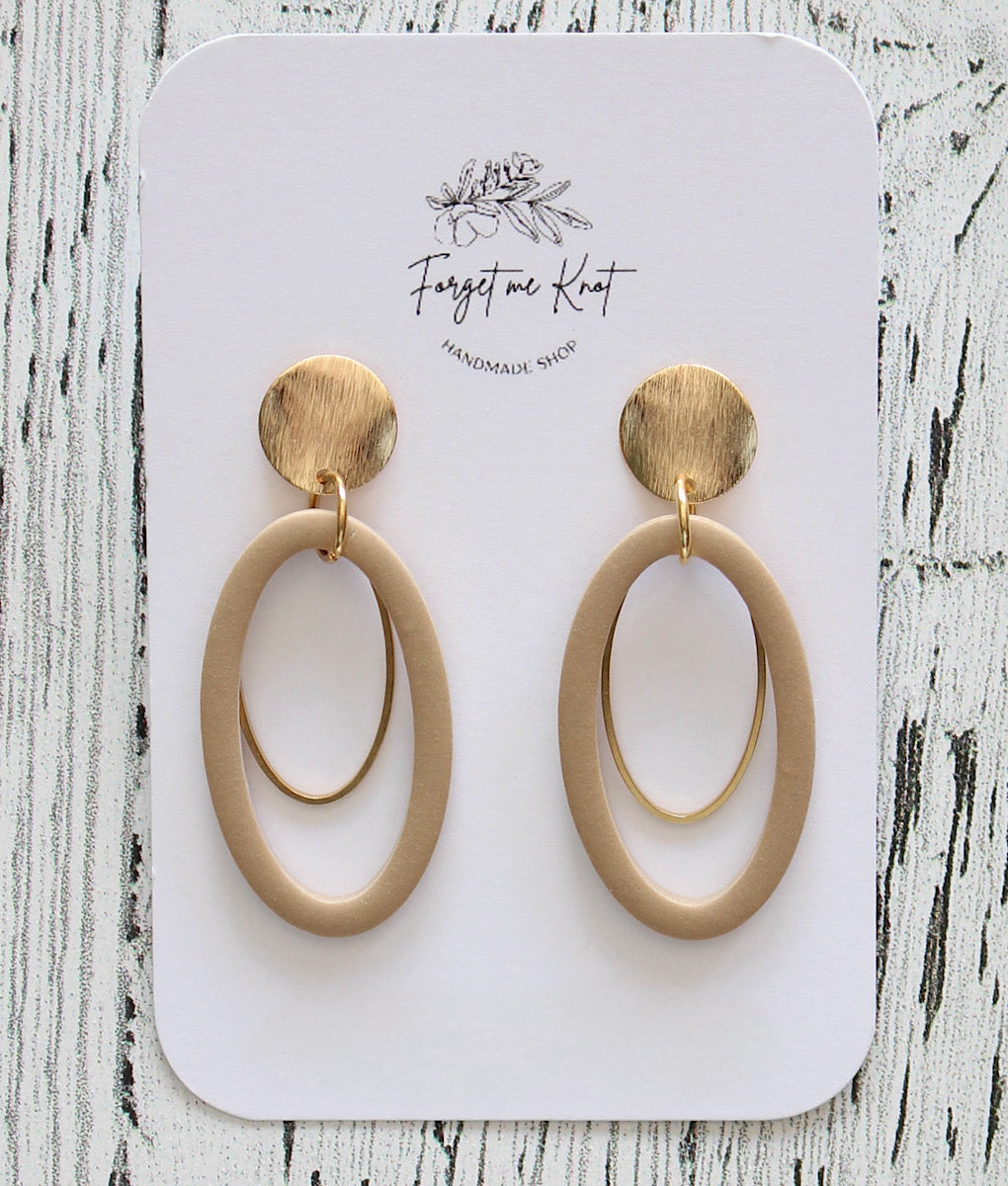 Wood and flowered square earrings