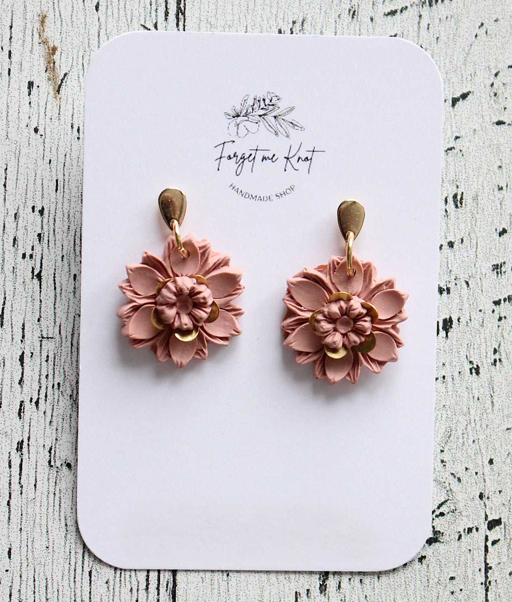 Boucles d’oreilles fleurs sublimes vieux rose
