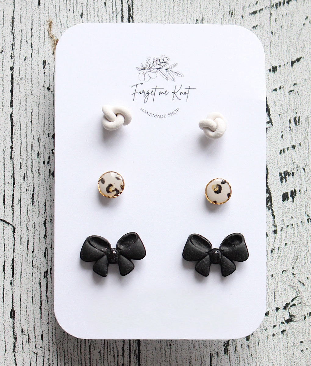 Trio de boucles d'oreilles à pins